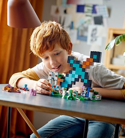 LEGO Minecraft - Svrd-forposten 21244 - 427 Dele
