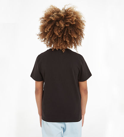 Calvin Klein T-shirt - Pixel Logo Relaxed - Sort m. Hvid