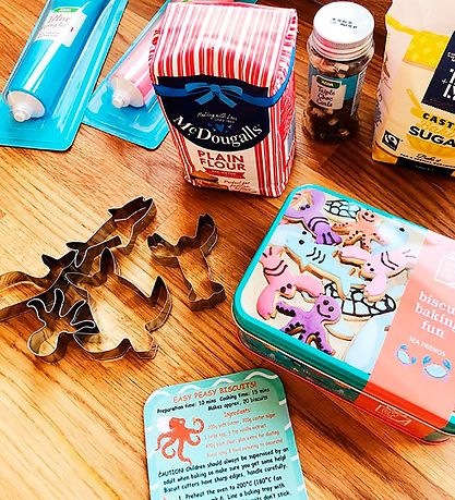 Gift In A Tin Udstikker st - Learn & Play - Biscuit Baking Fun