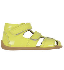 Pom Pom Sandaler - Two Velcro Scalloped - Yellow Patent