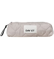 DAY ET Penalhus - Gweneth RE-S - Chateau Gray