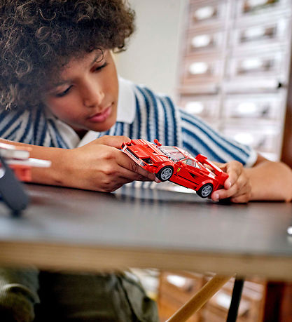 LEGO® Speed Champions - Ferrari F40-Superbil 76934 - 318 Dele