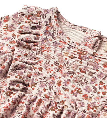Wheat Heldragt - Kira - Pale Rose Flowers