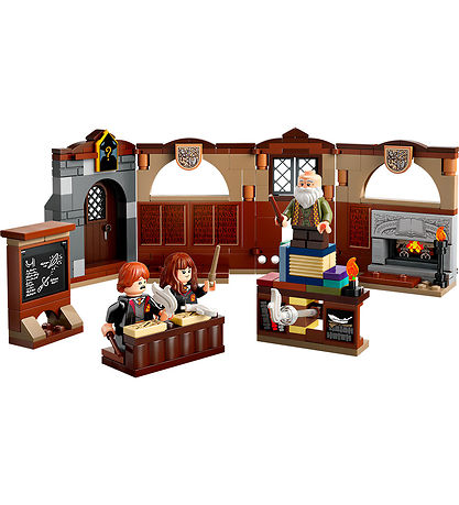 LEGO® Harry Potter - Hogwarts-slottet: Besvæ... 76442 - 204 Dele