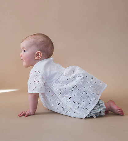 That's Mine Kjole - Ilia - Brilliant white m. Hulmønster