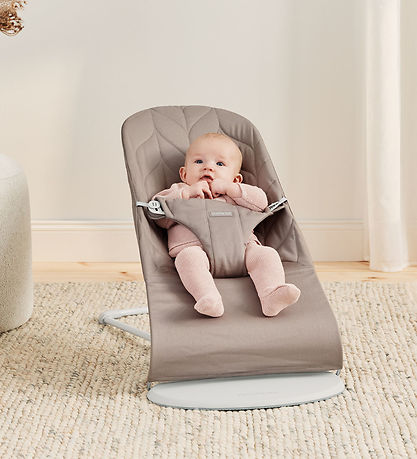 BabyBjørn Skråstol - Bliss - Quiltet - Sandgrå