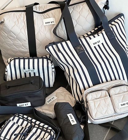 DAY ET Toilettaske - Gweneth RE-Q Dash Washbag S - Chateau Gray