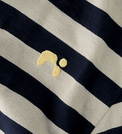 Name It T-shirt - NkmFridy - Island Fossil