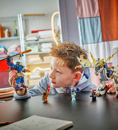 LEGO® Ninjago - Rogues drageflyver-mech 71843 - 584 dele