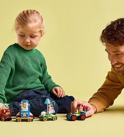 LEGO® Disney - Toy Story-fejring: Tog og fjernstyret bil 43264 -