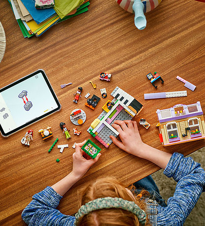 LEGO® Friends - Musikbutik og lejlighed 42653 - 483 Dele