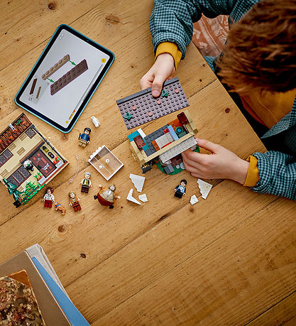 LEGO® Harry Potter - Ligustervænget: Tante Marges besøg 76451 - 