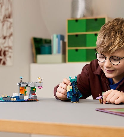 LEGO® Minecraft - Warden-mødet 21274 - 238 Dele