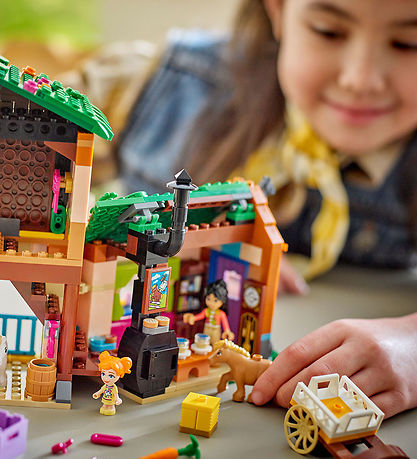 LEGO® Friends - Ponyfarm Og Stald 42654 - 727 Dele