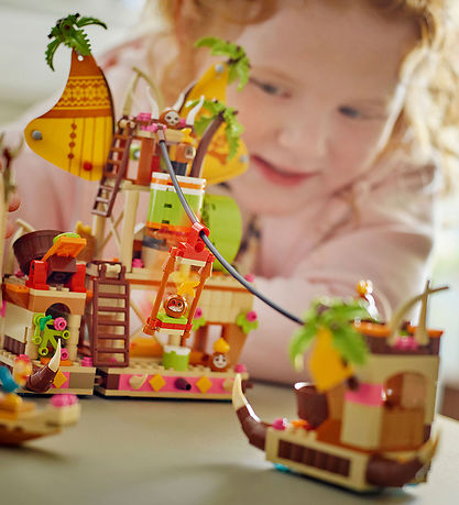 LEGO® Disney - Vaiana 2 - Kakamora-båd 43258 - 572 Dele