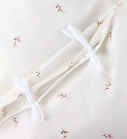 Nørgaard Madsens Sengetøj - Junior - Off White m. Mauve Blomst p