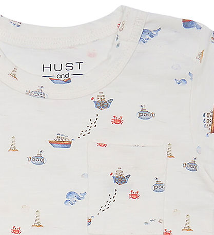 Hust and Claire T-shirt - August - Ivory