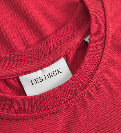 Les Deux T-shirt - Aidan - Scarlet Saga Red m. Logo