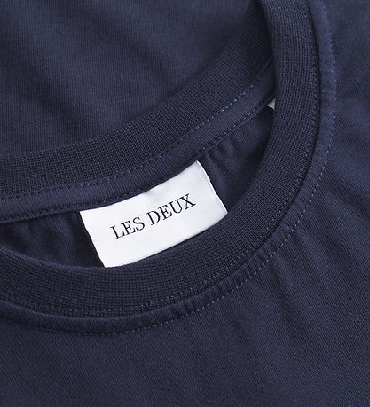 Les Deux T-shirt - Aidan - Dark Navy Blue m. Logo