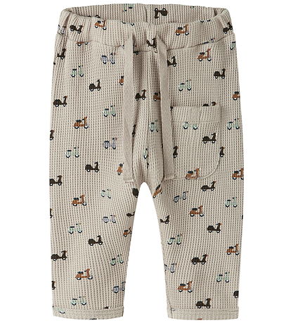 Name it Sweatpants - NbmNooter - Island Fossil
