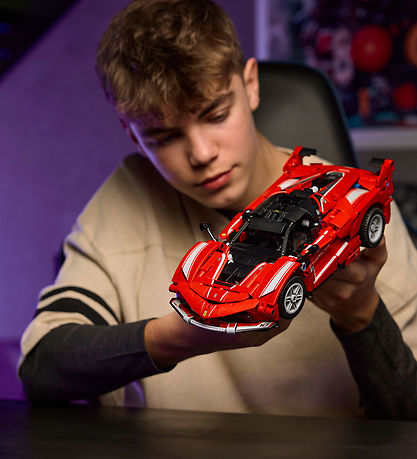 LEGO® Technic - Ferrari FXX K 42212 - 897 Dele