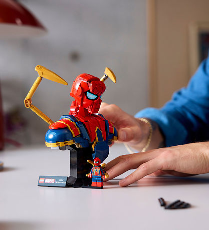 LEGO® Marvel - Iron Spiderman 76326 - 379 Dele