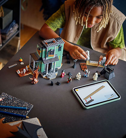 LEGO® Creator - Hjemsøgt Palæ 31167 - 3-i-1 - 736 Dele