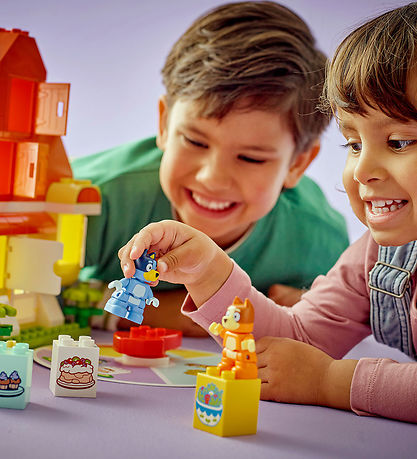 LEGO® DUPLO - Bluey's Families Hus Med Huskespil 10459 - 83 Dele