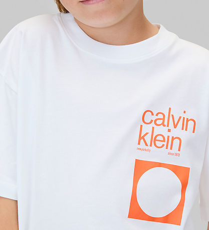 Calvin Klein T-shirt - City Scene - Bright White m. Orange