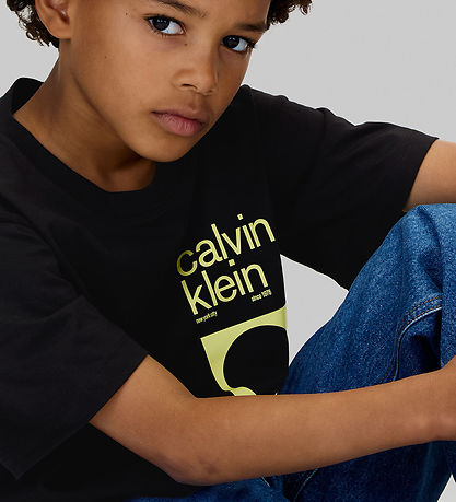 Calvin Klein T-shirt - City Scene - CK Black