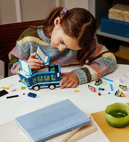 LEGO® Minions - Music Party Bus 75581 - 379 Dele