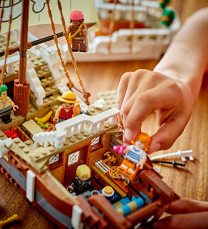LEGO® One Piece - Piratskibet Going Merry - 75639 - 1376 Dele