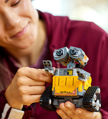 LEGO® Disney - WALL-E Og Eva - 43279 - 811 Dele