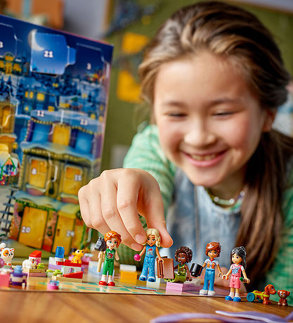 LEGO® Friends Julekalender - 42668 - 237 Dele