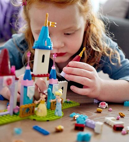 LEGO Disney Princess - Kreative Disney Princess-slotte 43219 -