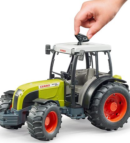Bruder Traktor - Claas Nectis 267 F - 02110