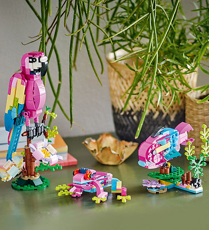 LEGO Creator - Eksotisk Pink Papegje 31144 - 3-i-1 - 253 Dele