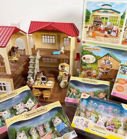 Sylvanian Families - Red Roof Country Home - 5302