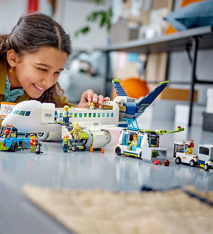 LEGO City - Passagerfly 60367 - 913 Dele