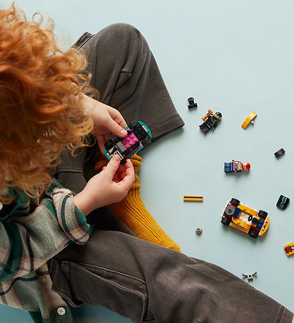 LEGO® City - Gokarts Og Racerkørere 60400 - 99 Dele