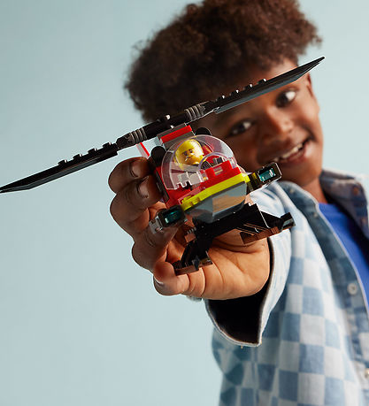 LEGO® City - Brandslukningshelikopter 60411 - 85 Dele