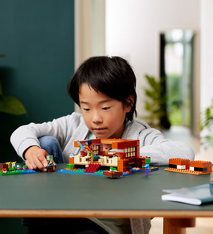LEGO® Minecraft - Frøhuset 21256 - 400 Dele
