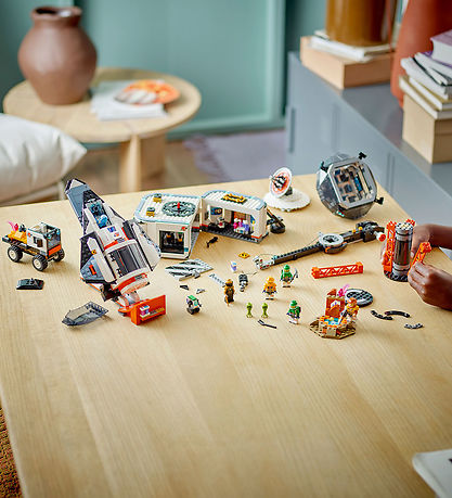 LEGO® City - Rumbase Og Raketaffyringsrampe 60434 - 1422 Dele