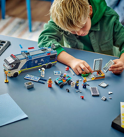 LEGO® City - Politiets Mobile Kriminallaboratorium 60418 - 674 D