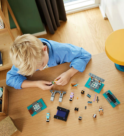 LEGO® Minecraft - Våbenkammeret 21252 - 203 Dele