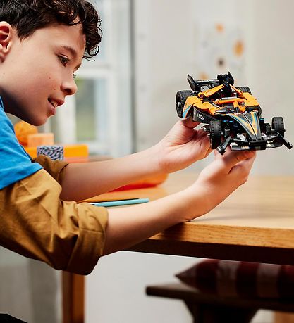 LEGO Technic - NEOM McLaren Formula E-Racerbil 42169 - 452 Dele
