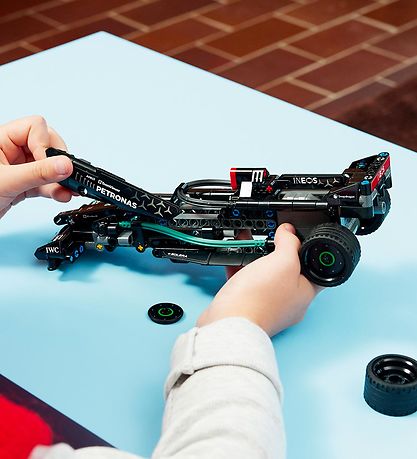 LEGO Technic - Mercedes-AMG F1 W14 E Performance... 42165