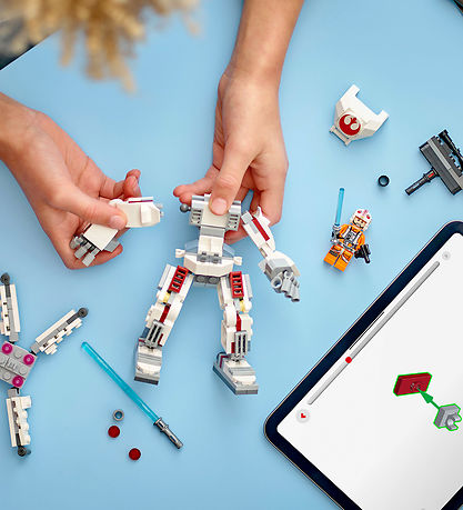 LEGO® Star Wars - Luke Skywalkers X-Wing Mech 75390 - 195 Dele