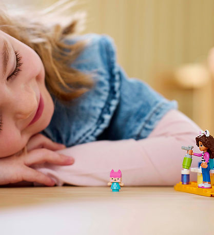 LEGO® Gabby's Dollhouse - Kreatid m. Æskebarn 10795 - 60 Dele