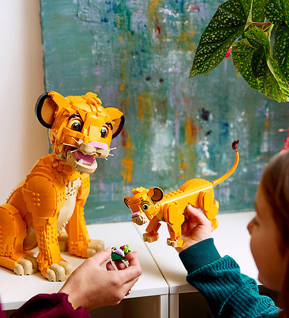 LEGO® Disney - Ung Simba - Løvernes Konge 43247 - 1445 Dele